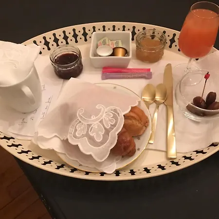 アパート La Gimoniere